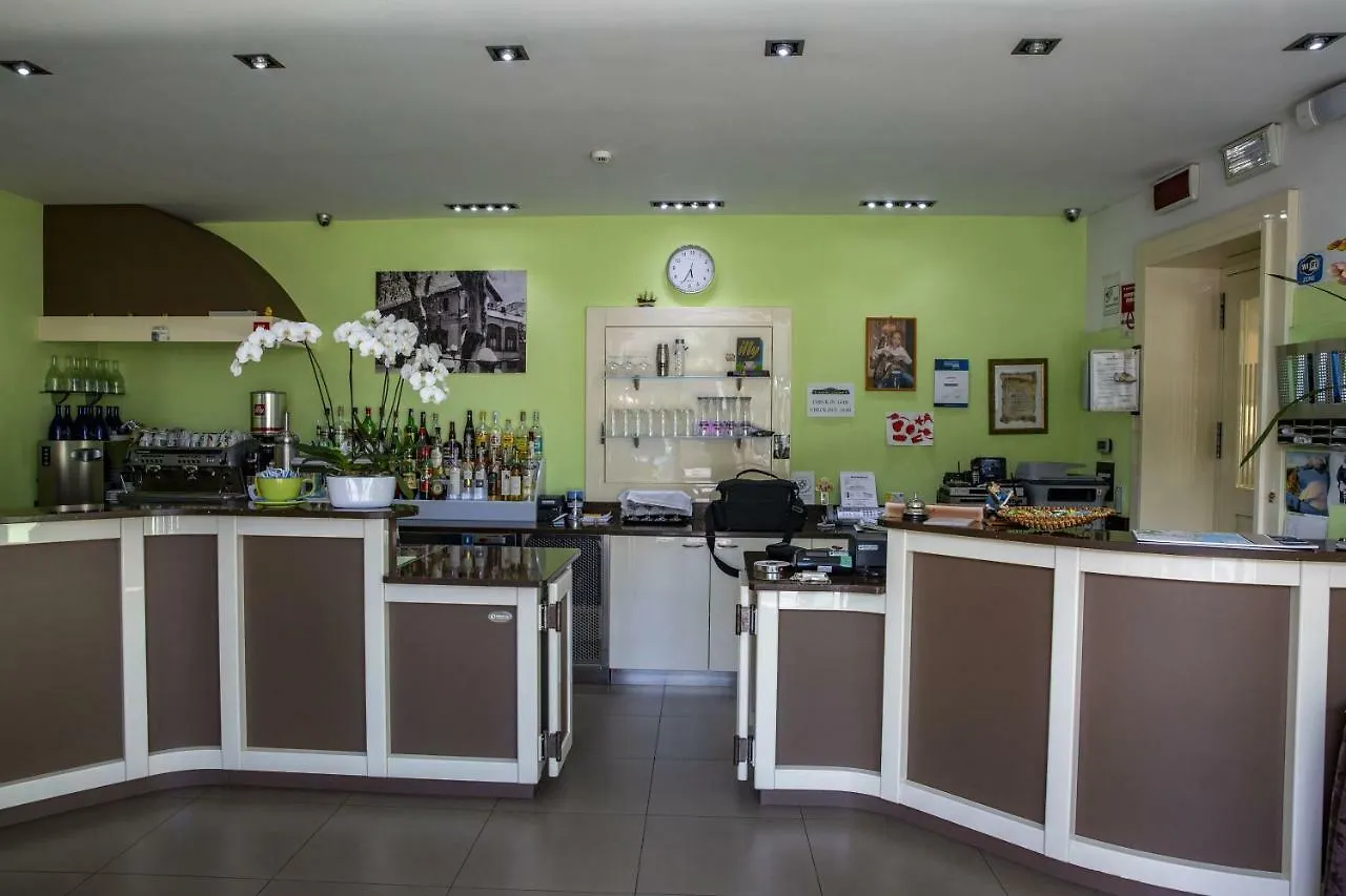 Hotel Lauro Gravedona