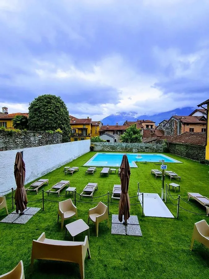 ***  Hotel Lauro Gravedona Italy