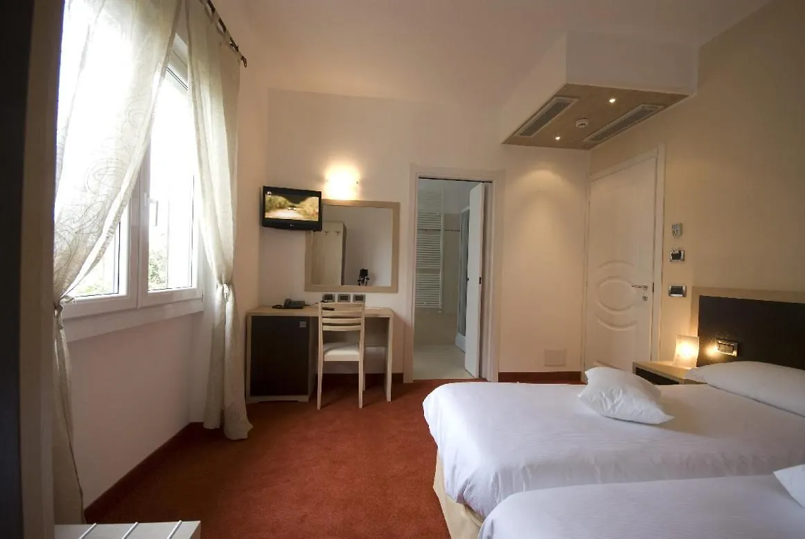 Hotel Lauro Gravedona
