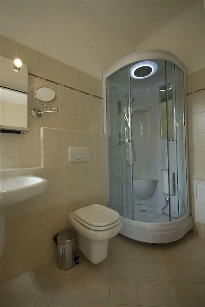 Hotel Lauro Gravedona