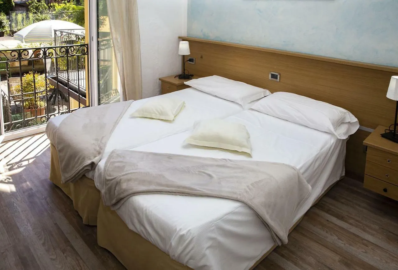 Hotel Lauro Gravedona
