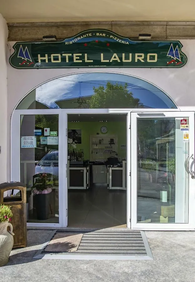 Hotel Lauro Gravedona